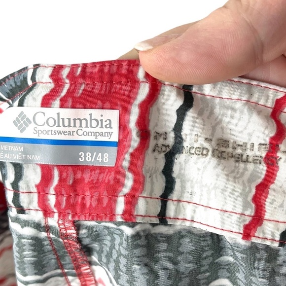 Multicolor Striped Omni Shield Board Shorts Size 38 - Picture 6 of 9